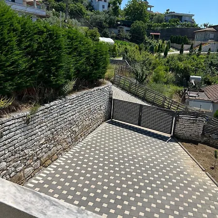 Comfortable 2-bedroom Near Tirana Airport